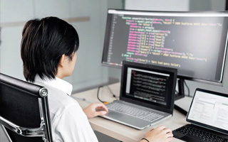 佳木斯 ,php声明和调用变量的符号是什么？